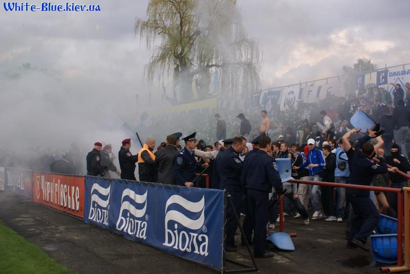 Нафтовик-Укрнафта - Динамо Київ [20/04/2008] 26 тур ЧУ