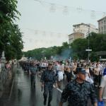 Динамівський фанатський марш у Києві перед матчем Шахтар - Динамо [27/05/07] Фінал КУ 