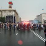 Динамівський фанатський марш у Києві перед матчем Шахтар - Динамо [27/05/07] Фінал КУ 