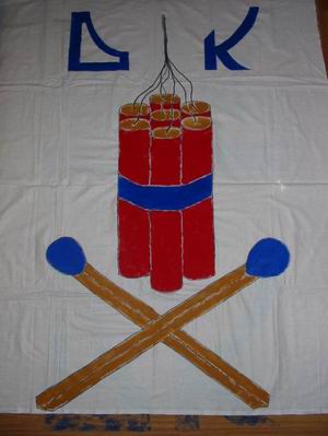 DK із динамітом