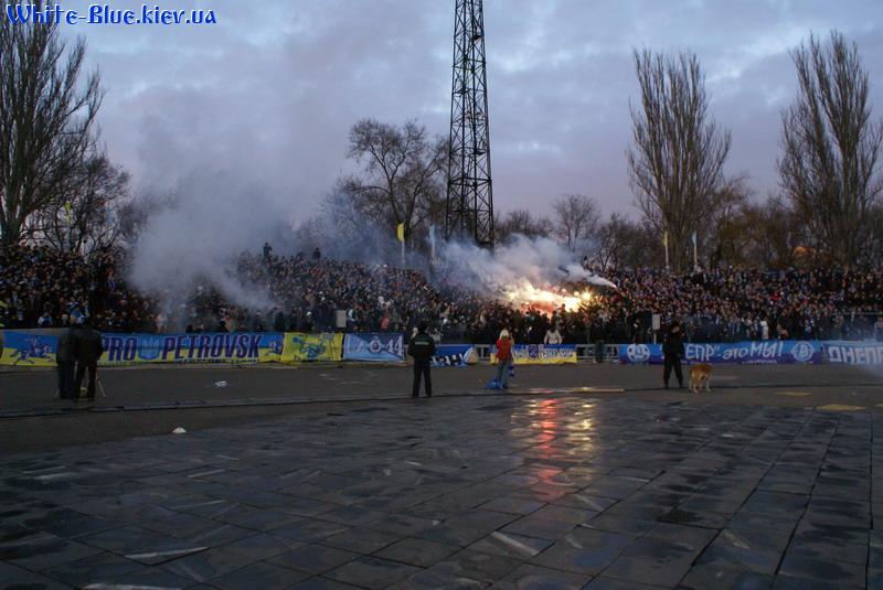 Дніпро - Динамо Київ [02/03/2008] 19 тур ЧУ - Трибуна Дніпра
