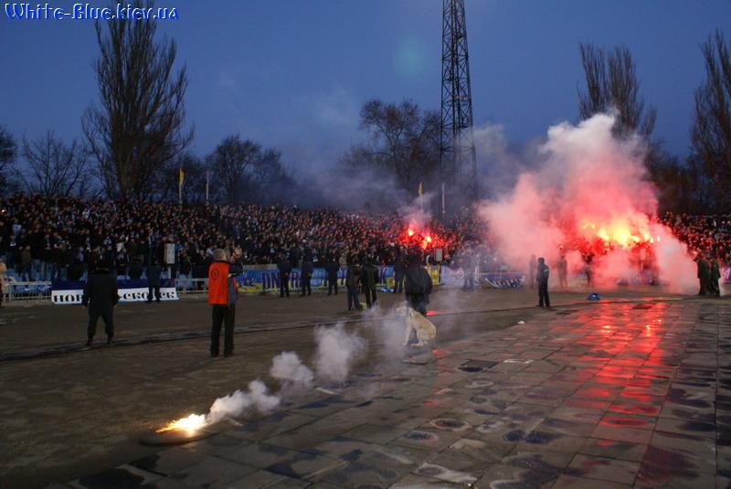 Дніпро - Динамо Київ [02/03/2008] 19 тур ЧУ - Трибуна Дніпра